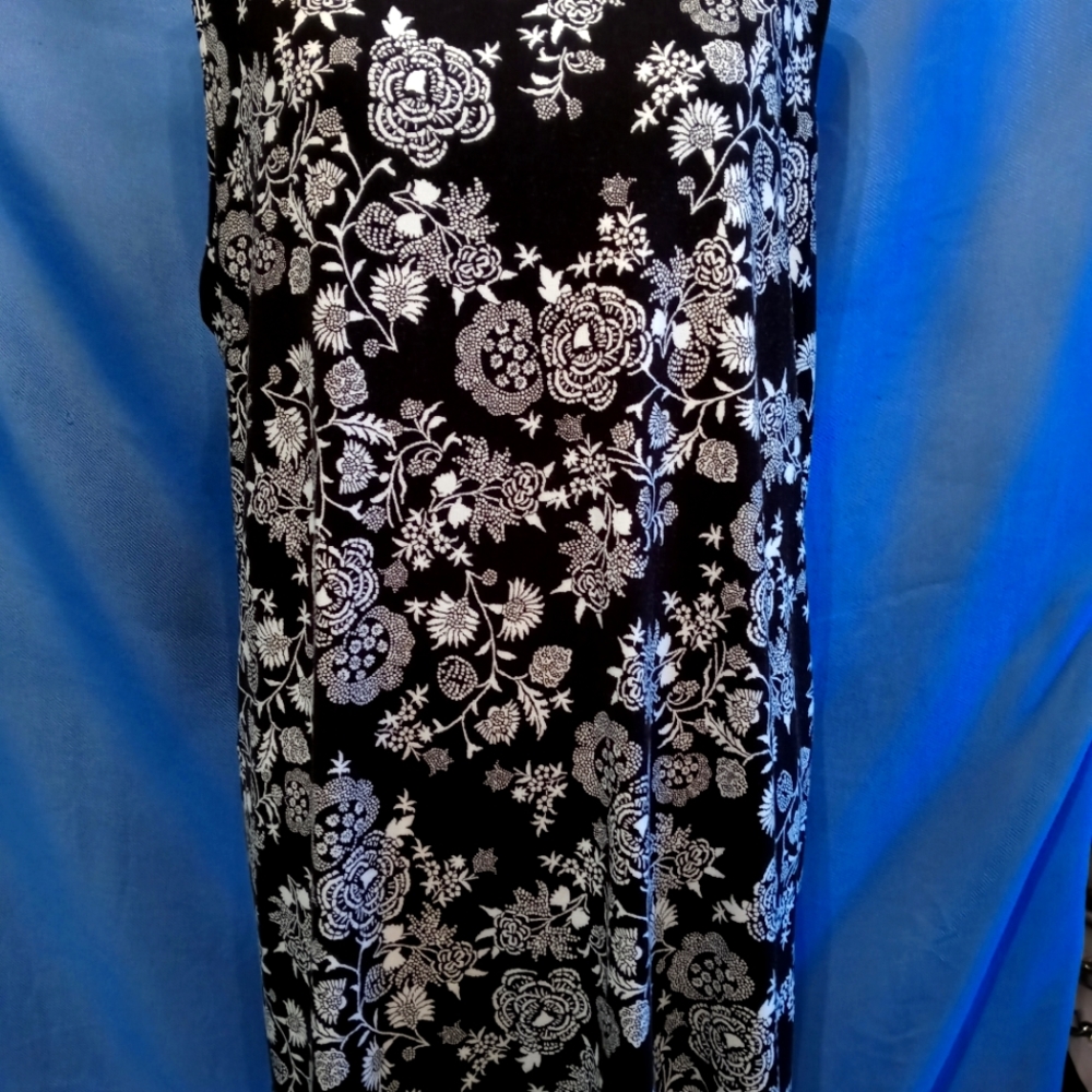EUC Liz Claiborne #116